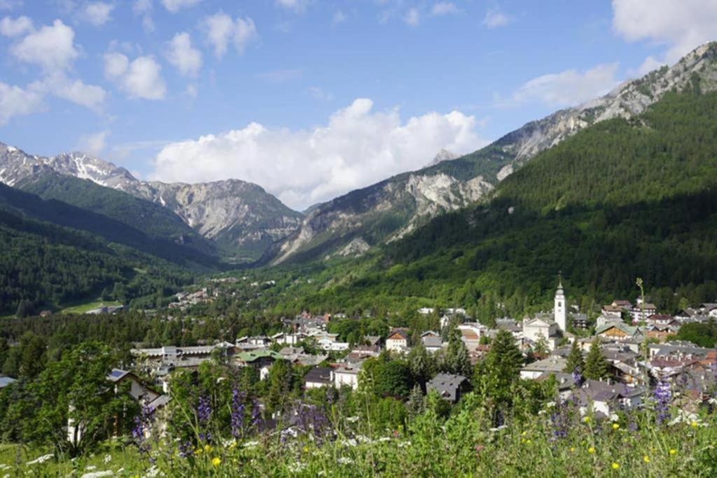 Casaborgovecchio Abete Rosso-Sauna Apartment Bardonecchia Bagian luar foto